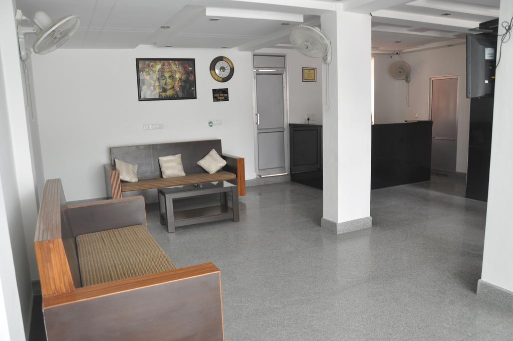 Lily Bay Hotel Jaipur