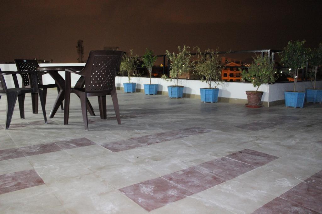 Hotel Lily Bay Jaipur